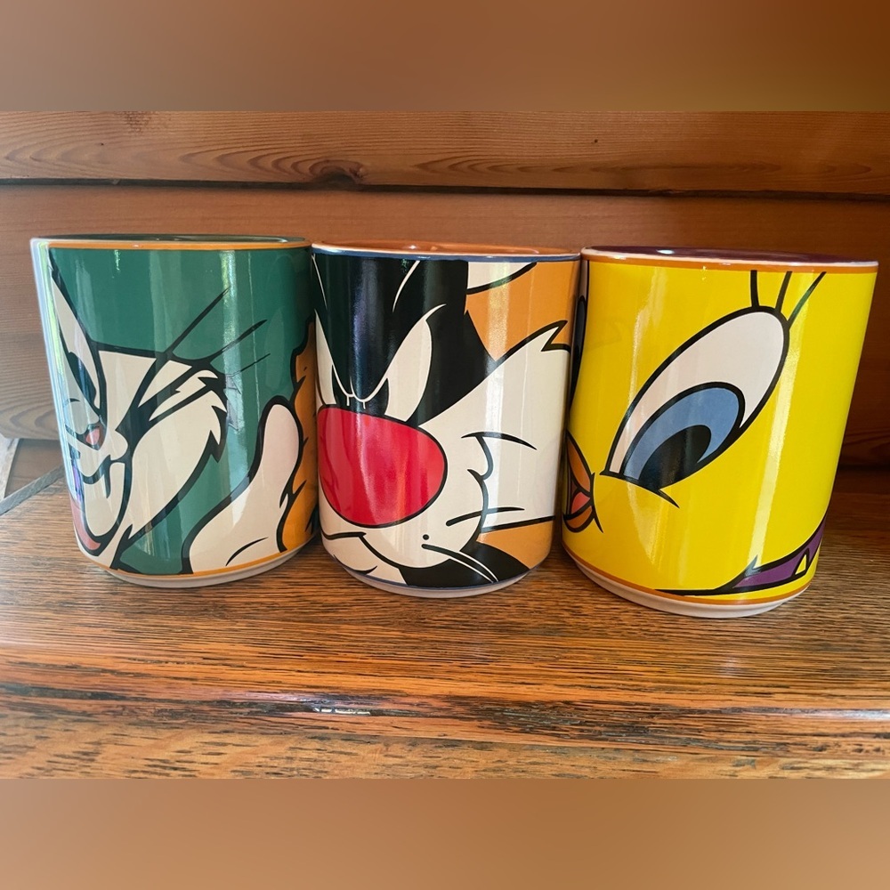 Vintage Warner Brother Looney Tunes Mugs Set of 3 - 14 ounces oz